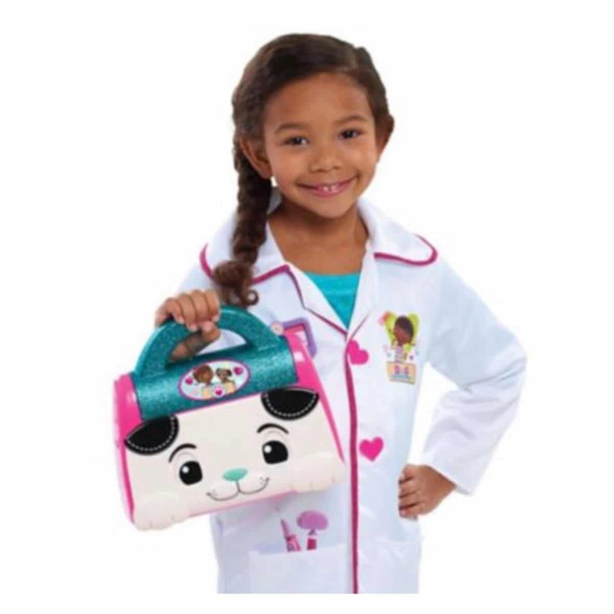 Disney Junior Doc McStuffins Lil’ Puppy Nursery Pal and Toy Hospital Doctor’s Bag Set. - Imagen 2